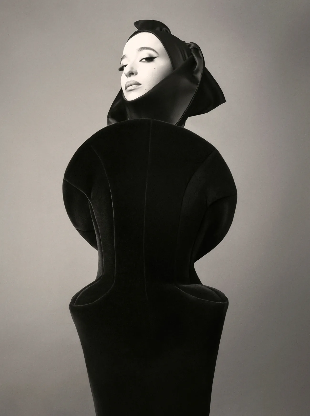 Vogue Italia 09/2025: Mikey Madison chụp bởi Steven Meisel Vogue Italia 09/2025: Mikey Madison chụp bởi Steven Meisel