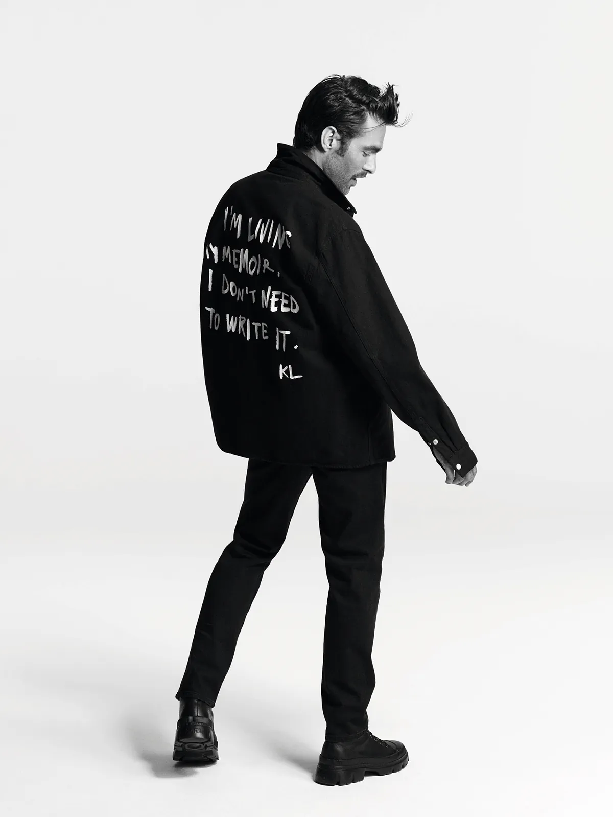 Paris Hilton đầy quyền lực trong chiến dịch quảng cáo Karl Lagerfeld Thu/Đông 2025