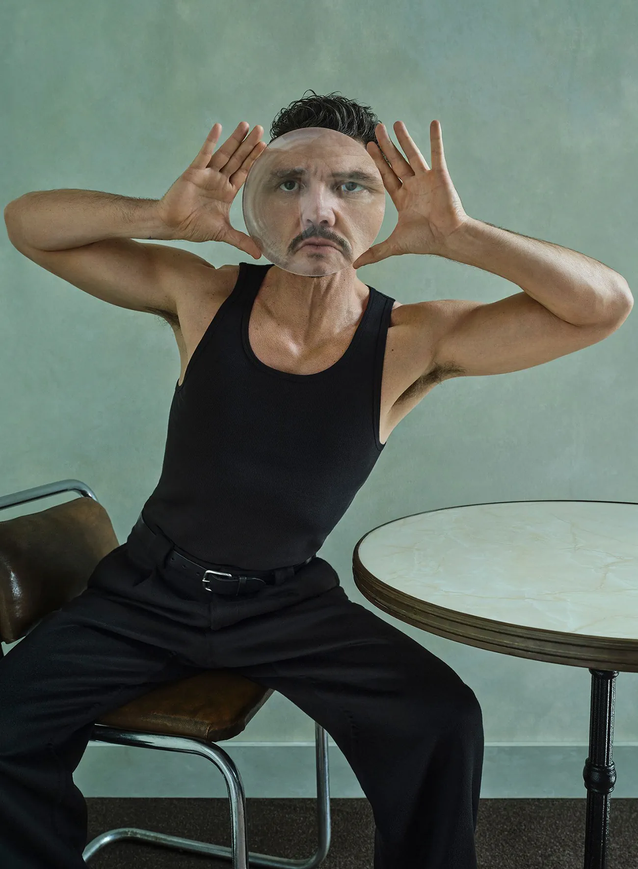 Vanity Fair 07-08/2025: Pedro Pascal chụp bởi Sølve Sundsbø Vanity Fair 07-08/2025: Pedro Pascal chụp bởi Sølve Sundsbø
