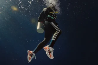 Pharrell Williams và adidas trình làng Virginia Adistar Jellyfish trong sắc cam độc đáo