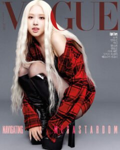 Vogue Hàn Quốc 08/2025: Rosé (Blackpink) mặc Saint Laurent, chụp bởi Kim Hee June