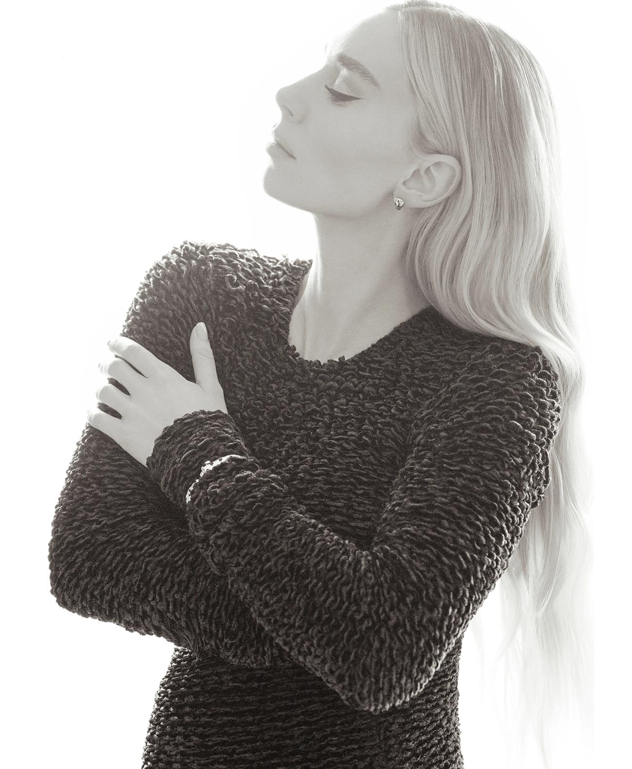 Harper’s Bazaar Mexico & Latin America 08/2025: Vanessa Kirby chụp bởi Juankr Harper’s Bazaar Mexico & Latin America 08/2025: Vanessa Kirby chụp bởi Juankr