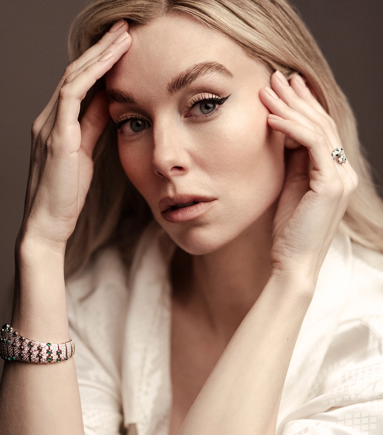 Harper’s Bazaar Mexico & Latin America 08/2025: Vanessa Kirby chụp bởi Juankr Harper’s Bazaar Mexico & Latin America 08/2025: Vanessa Kirby chụp bởi Juankr