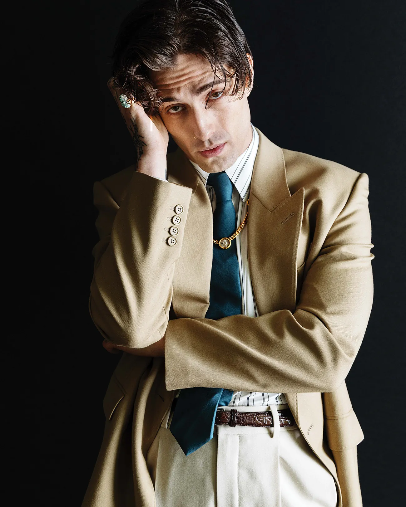 Flaunt Magazine Issue 199: Damiano David chụp bởi Doug Inglish Flaunt Magazine Issue 199: Damiano David chụp bởi Doug Inglish