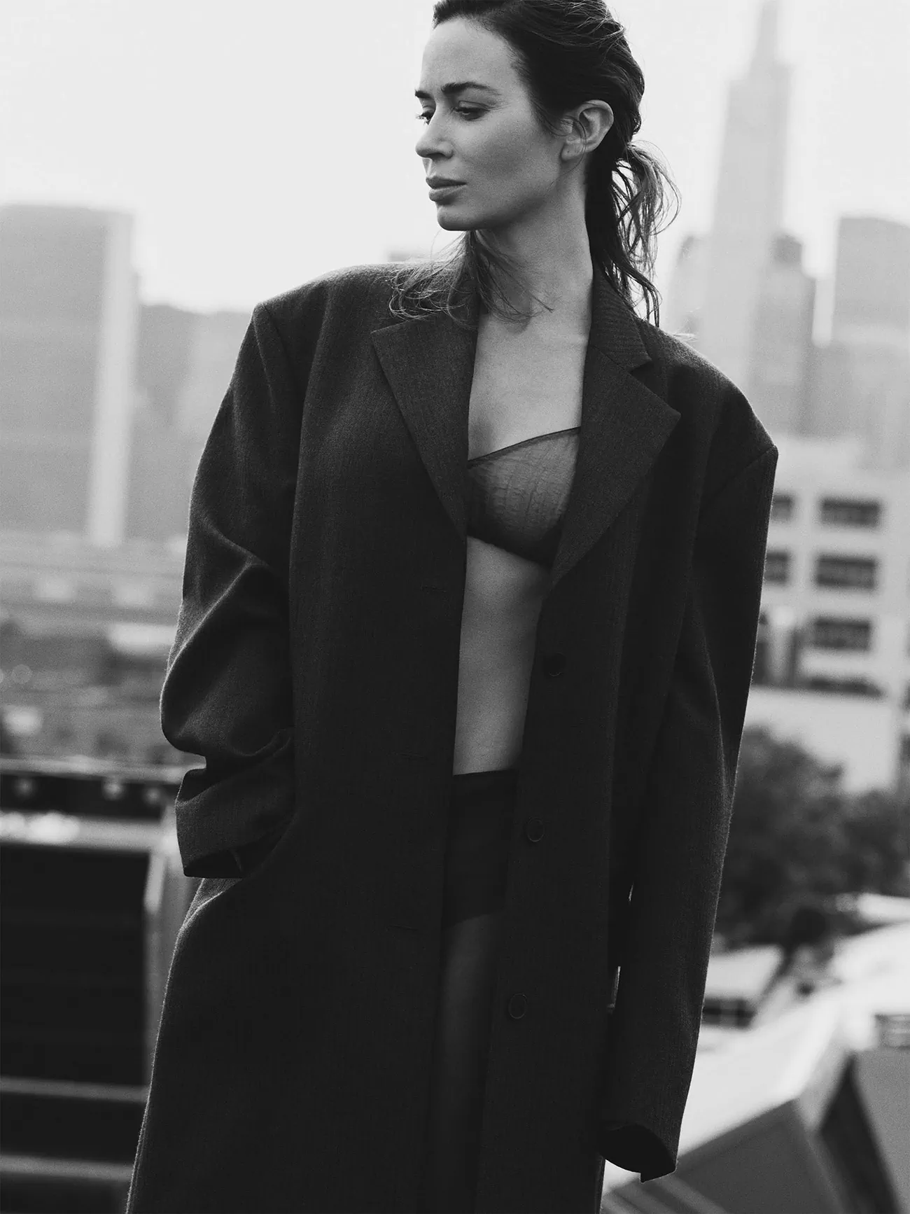 Porter Magazine 09/2025: Emily Blunt chụp bởi Misha Taylor Porter Magazine 09/2025: Emily Blunt chụp bởi Misha Taylor