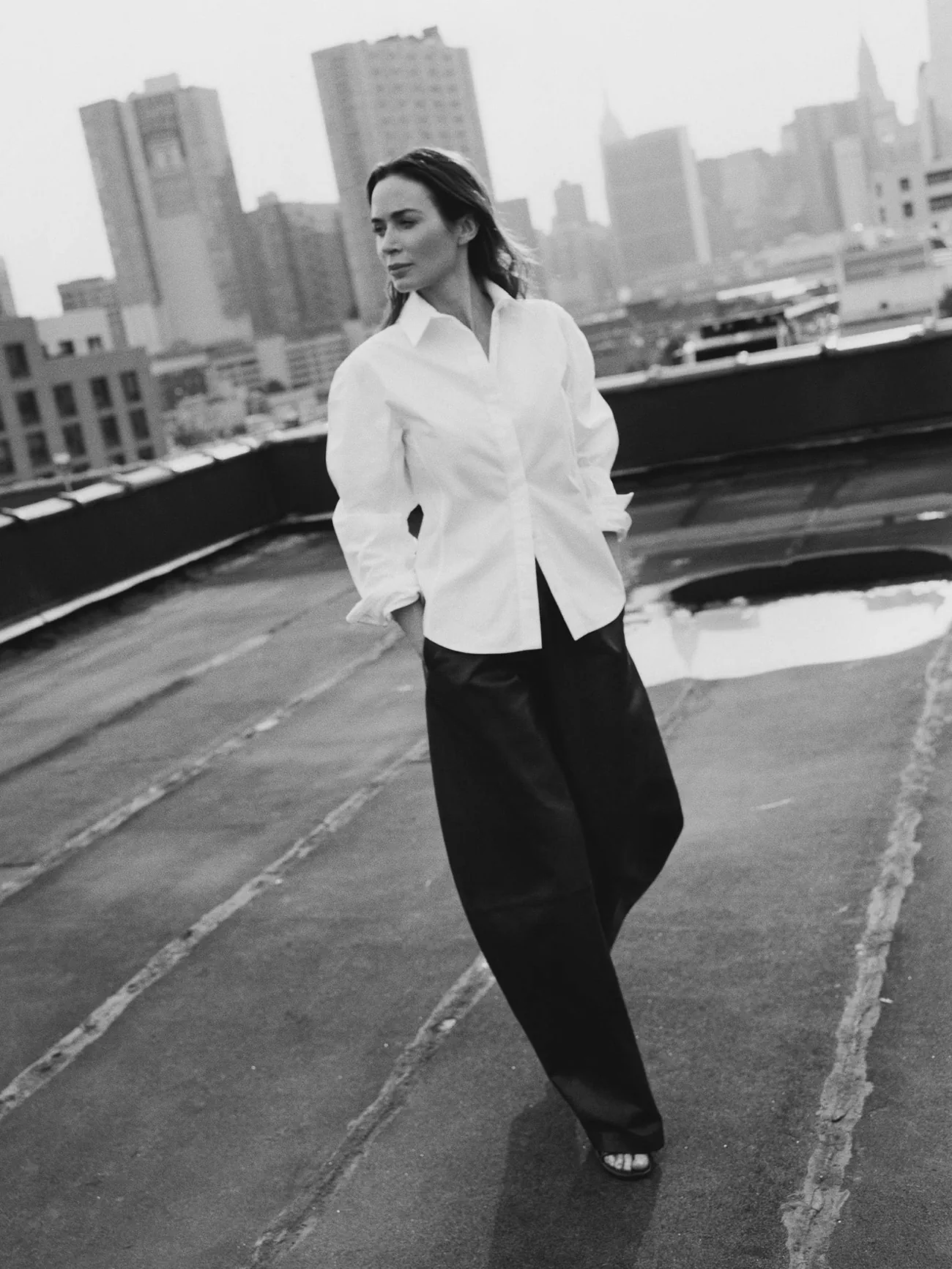 Porter Magazine 09/2025: Emily Blunt chụp bởi Misha Taylor Porter Magazine 09/2025: Emily Blunt chụp bởi Misha Taylor