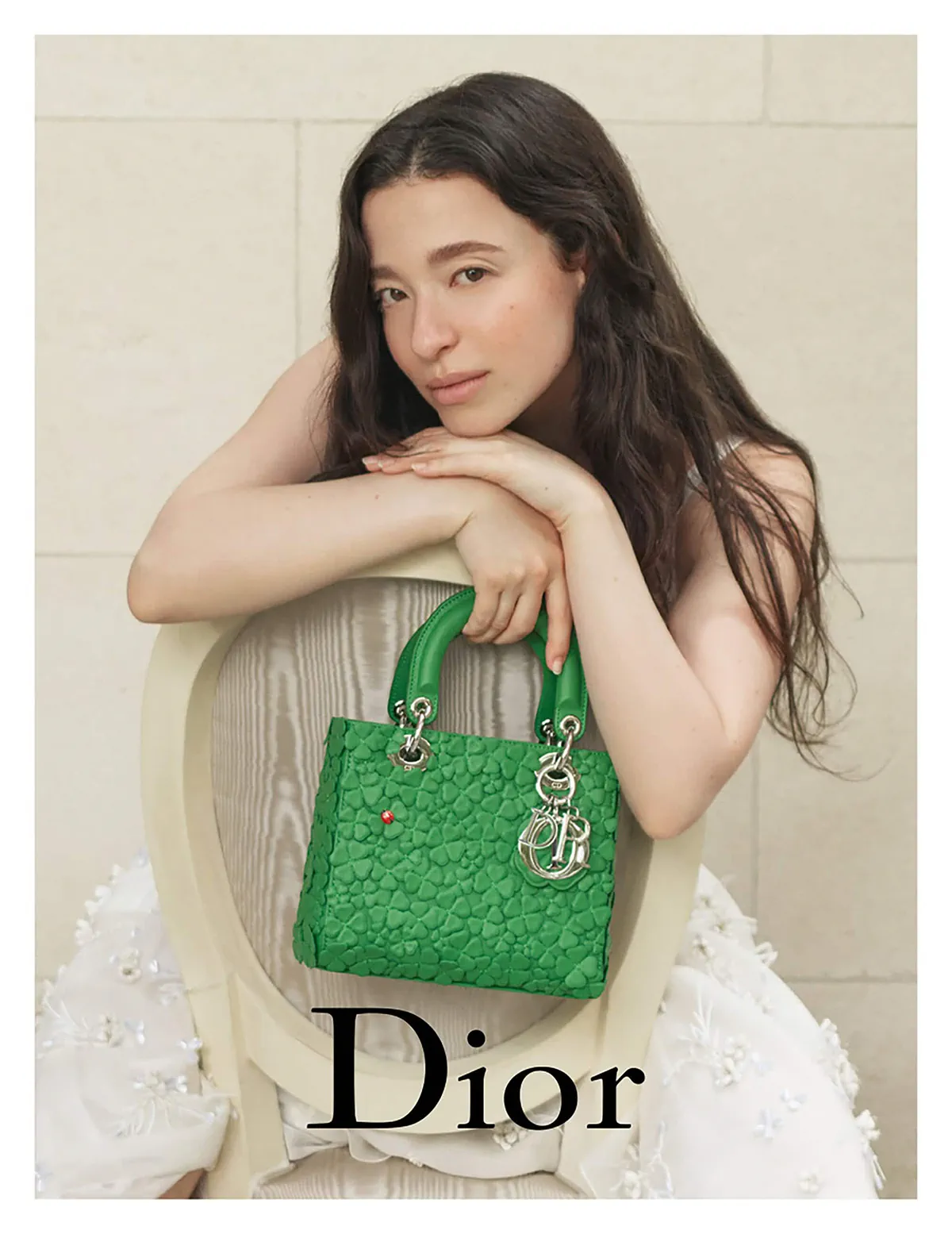 Jonathan Anderson khởi động kỷ nguyên mới với chiến dịch quảng cáo dòng túi Lady Dior Jonathan Anderson khởi động kỷ nguyên mới với chiến dịch quảng cáo dòng túi Lady Dior