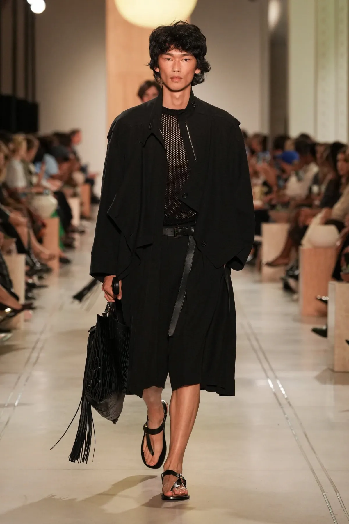 Michael Kors Collection Xuân/Hè 2026: Hành trình viễn du trên sàn diễn New York