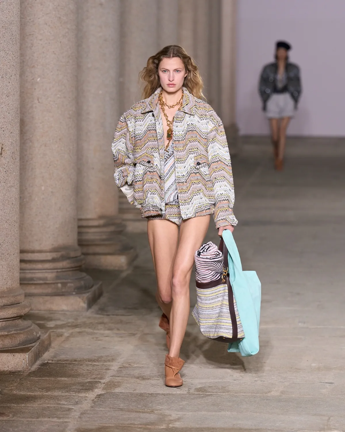Missoni Xuân/Hè 2026: Tủ đồ linh hoạt từ biển xanh đến phố thị Missoni Xuân/Hè 2026: Tủ đồ linh hoạt từ biển xanh đến phố thị