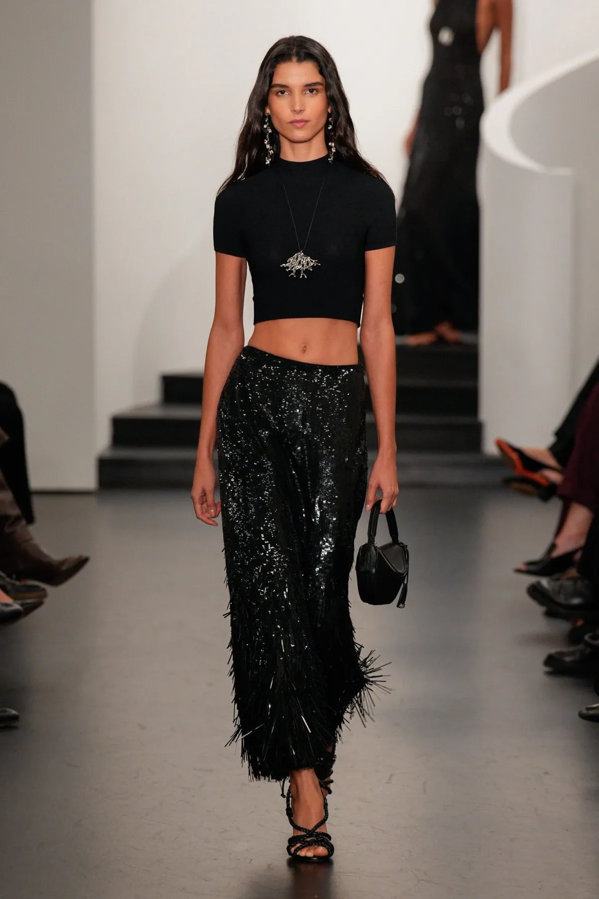 Ralph Lauren Xuân/Hè 2026 định nghĩa lại vẻ đẹp tối giản thời hiện đại