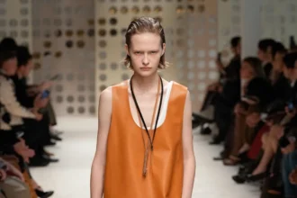 Tod's Xuân/Hè 2026: Vẻ đẹp thầm lặng của tay nghề thủ công Ý