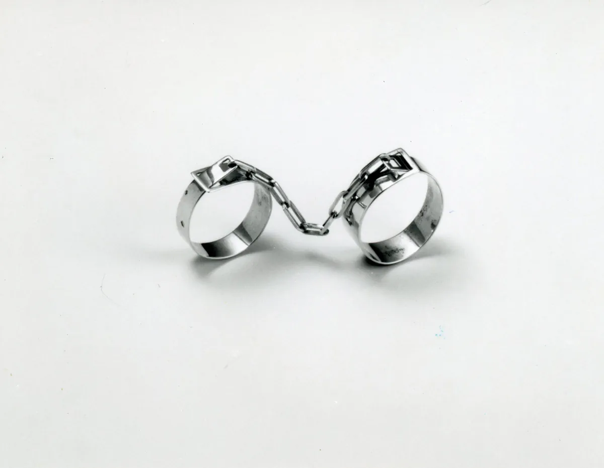 Dinh Van: 60 năm tự do sáng tạo và di sản vượt thời gian được Christie's Paris vinh danh Dinh Van: 60 năm tự do sáng tạo và di sản vượt thời gian được Christie's Paris vinh danh