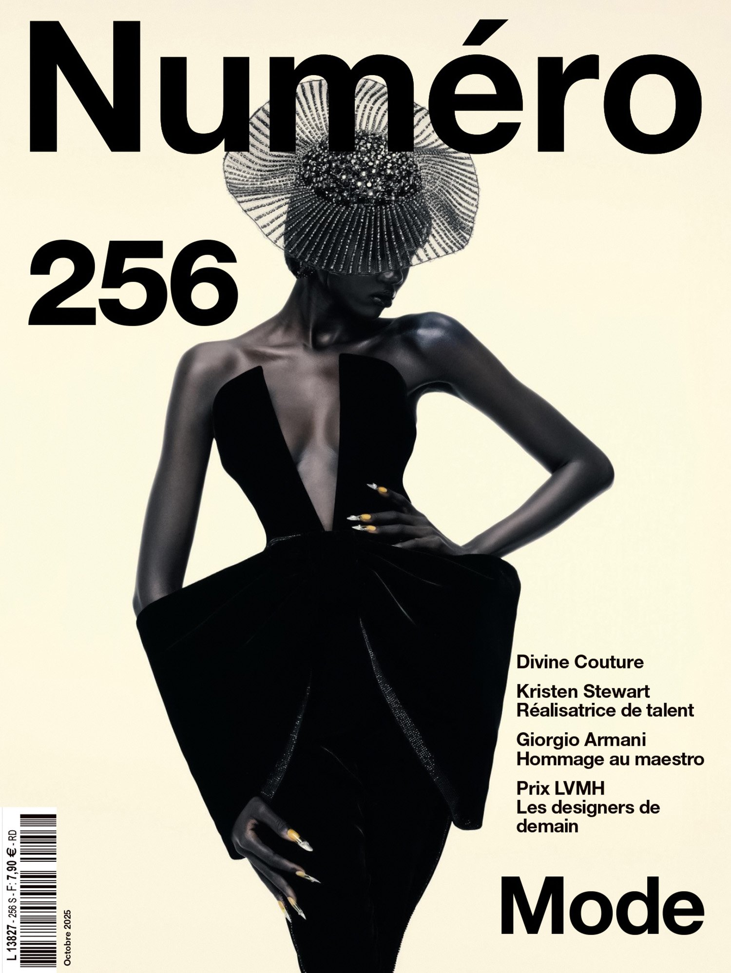 Numéro 10/2025: Achol Kuir chụp bởi Kenny Germé Numéro 10/2025: Achol Kuir chụp bởi Kenny Germé