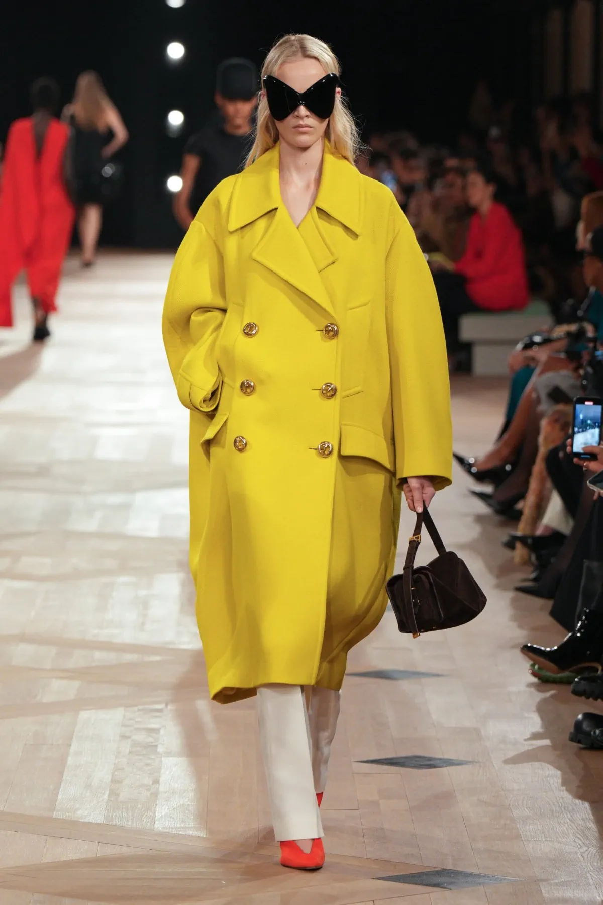 Balenciaga Xuân/Hè 2026: Tạm biệt streetwear Balenciaga Xuân/Hè 2026: Tạm biệt streetwear