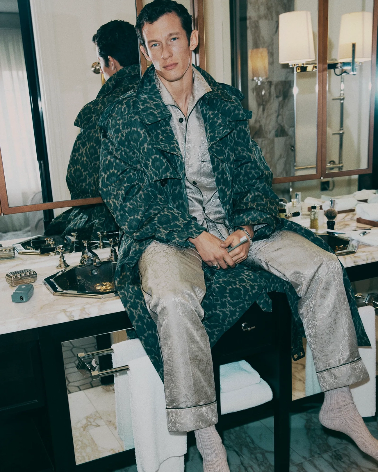 The Sunday Times Style 19/10/2025: Callum Turner chụp bởi Ben Weller The Sunday Times Style 19/10/2025: Callum Turner chụp bởi Ben Weller