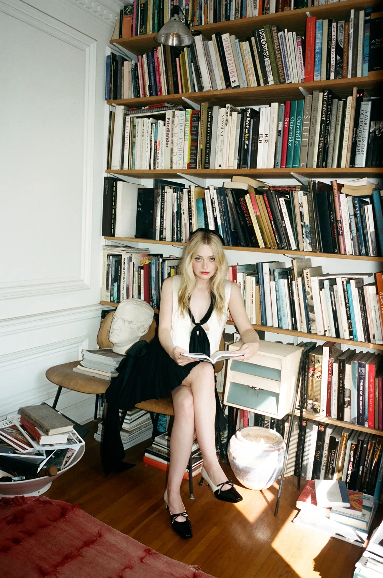 The Sunday Times Style 26/10/2025: Dakota Fanning chụp bởi Chantal Anderson The Sunday Times Style 26/10/2025: Dakota Fanning chụp bởi Chantal Anderson