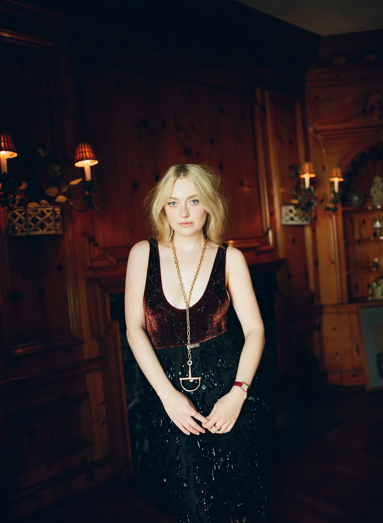 The Sunday Times Style 26/10/2025: Dakota Fanning chụp bởi Chantal Anderson The Sunday Times Style 26/10/2025: Dakota Fanning chụp bởi Chantal Anderson