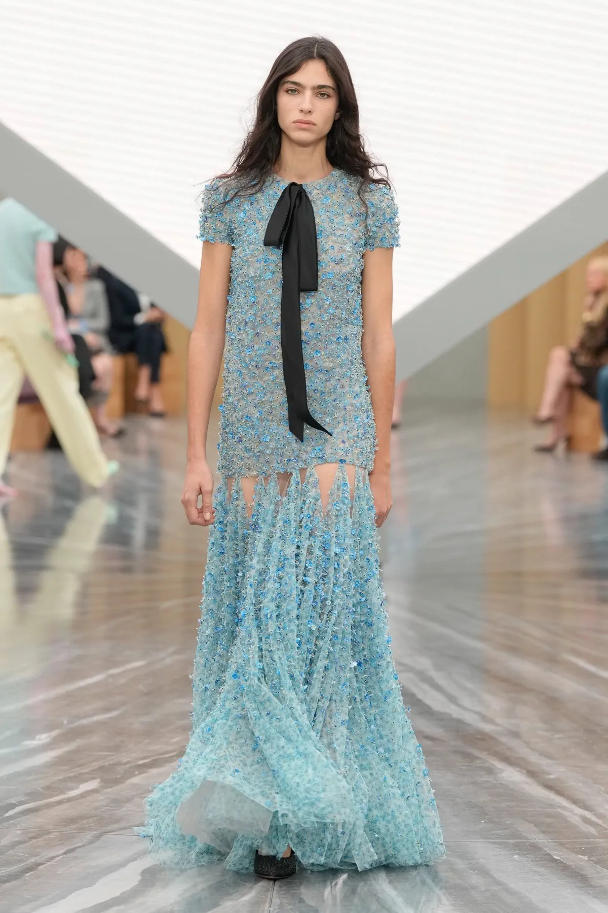 Dior Xuân/Hè 2026: Dấu ấn Jonathan Anderson Dior Xuân/Hè 2026: Dấu ấn Jonathan Anderson