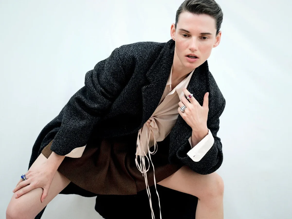 Harper’s Bazaar Tây Ban Nha 10/2025: Giedre Dukauskaite chụp bởi Javier Biosca