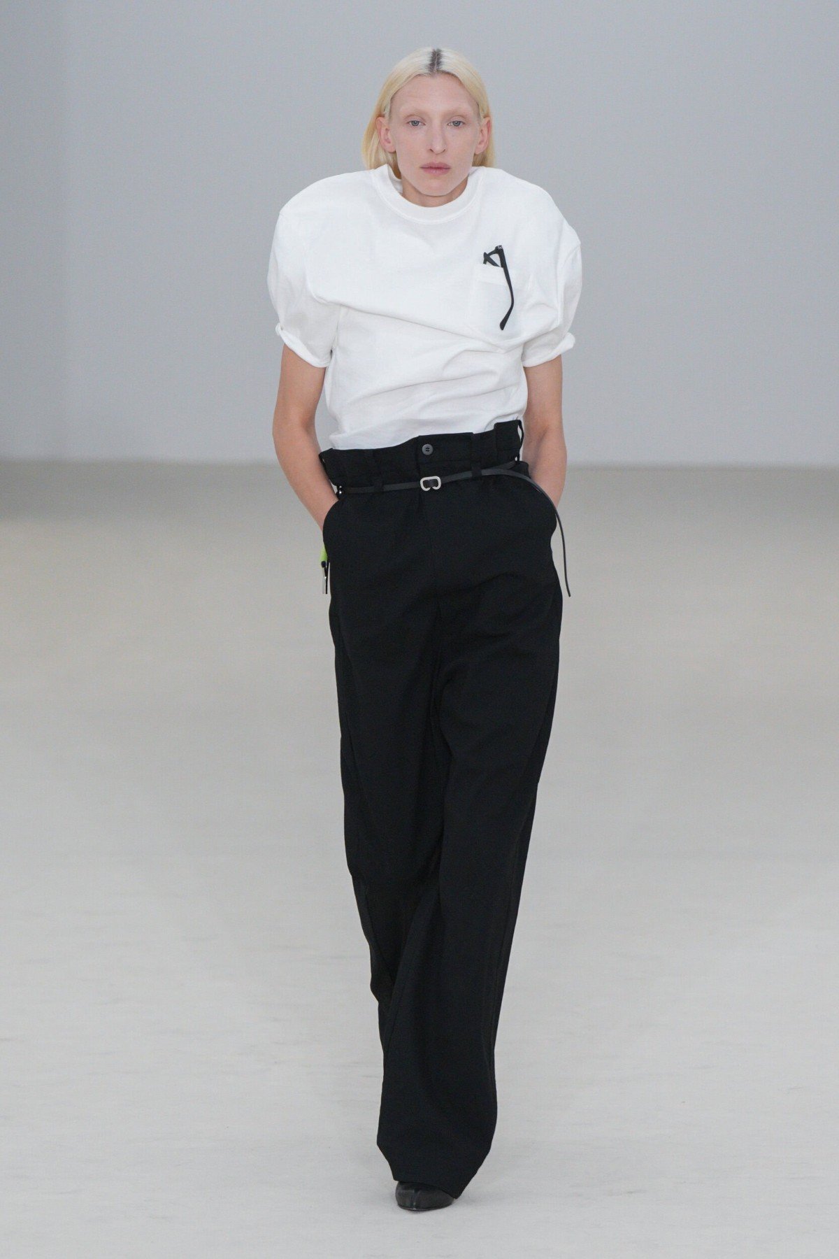 Issey Miyake Xuân/Hè 2026: Sẽ ra sao nếu quần áo cũng có cảm xúc riêng? Issey Miyake Xuân/Hè 2026: Sẽ ra sao nếu quần áo cũng có cảm xúc riêng?