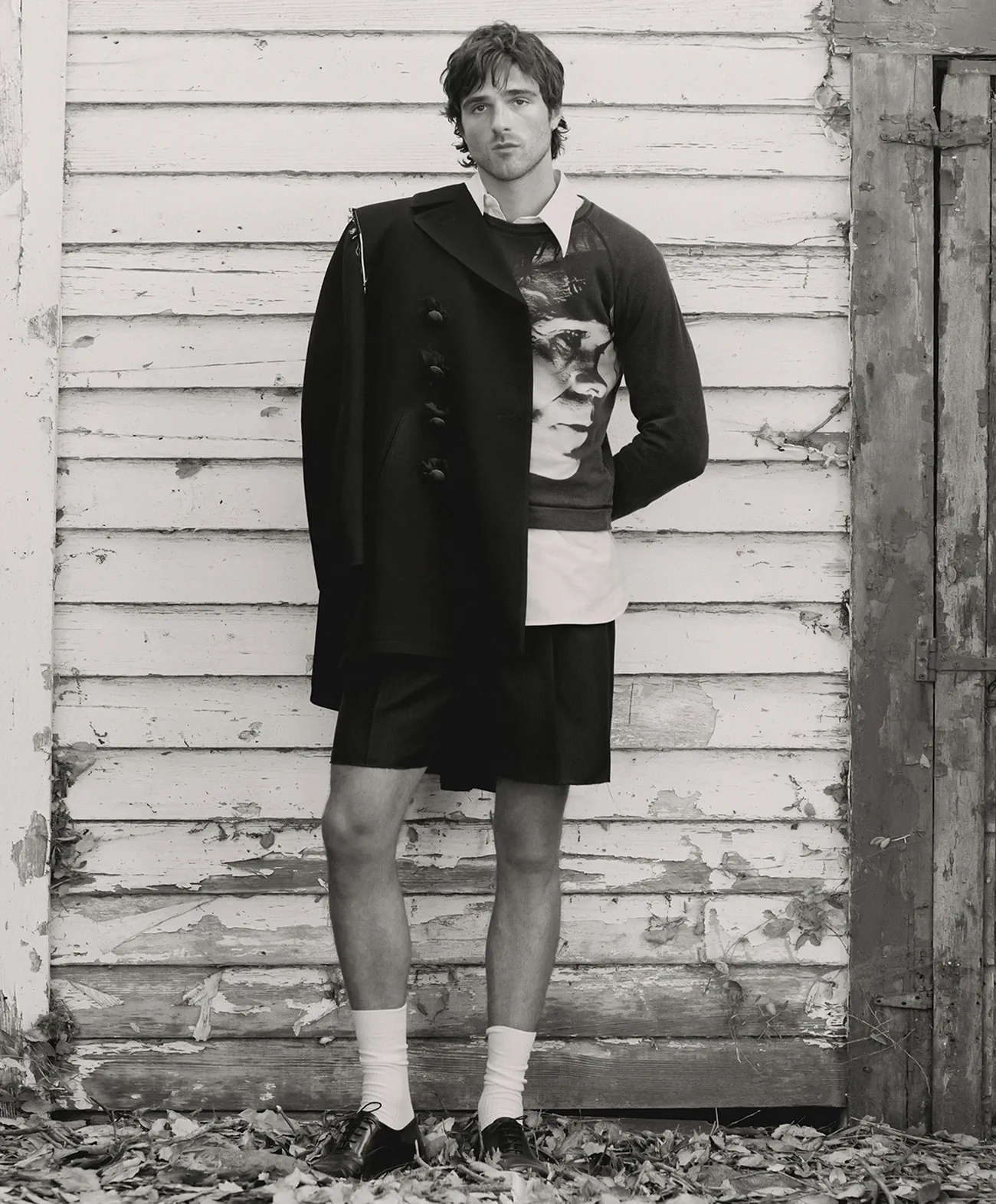 WSJ. Magazine 10/2025: Jacob Elordi chụp bởi Michael Bailey-Gates WSJ. Magazine 10/2025: Jacob Elordi chụp bởi Michael Bailey-Gates