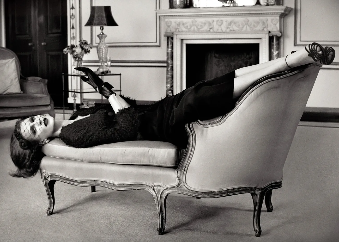 Vogue Pháp 09/2025: Jeanne Cadieu mặc Chanel, chụp bởi Steven Meisel