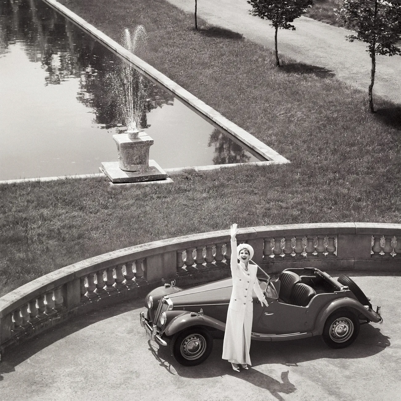 Vogue Pháp 09/2025: Jeanne Cadieu mặc Chanel, chụp bởi Steven Meisel