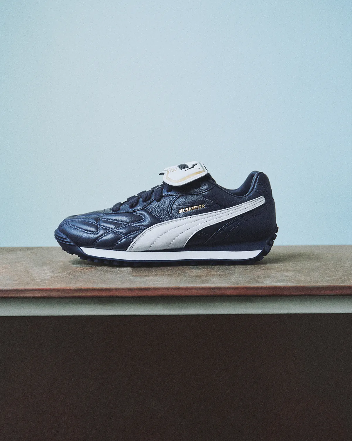 Jil Sander hồi sinh đôi giày Puma King Avanti sau gần ba thập kỷ Jil Sander hồi sinh đôi giày Puma King Avanti sau gần ba thập kỷ