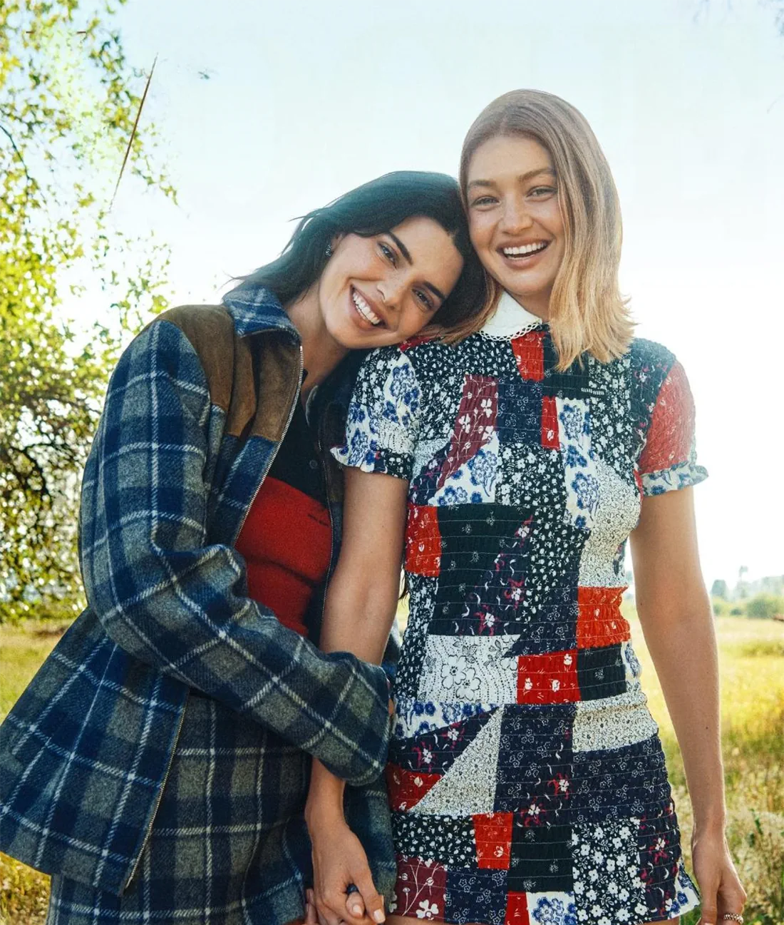 Vogue US 10/2025: Kendall Jenner và Gigi Hadid chụp bởi Lachlan Bailey