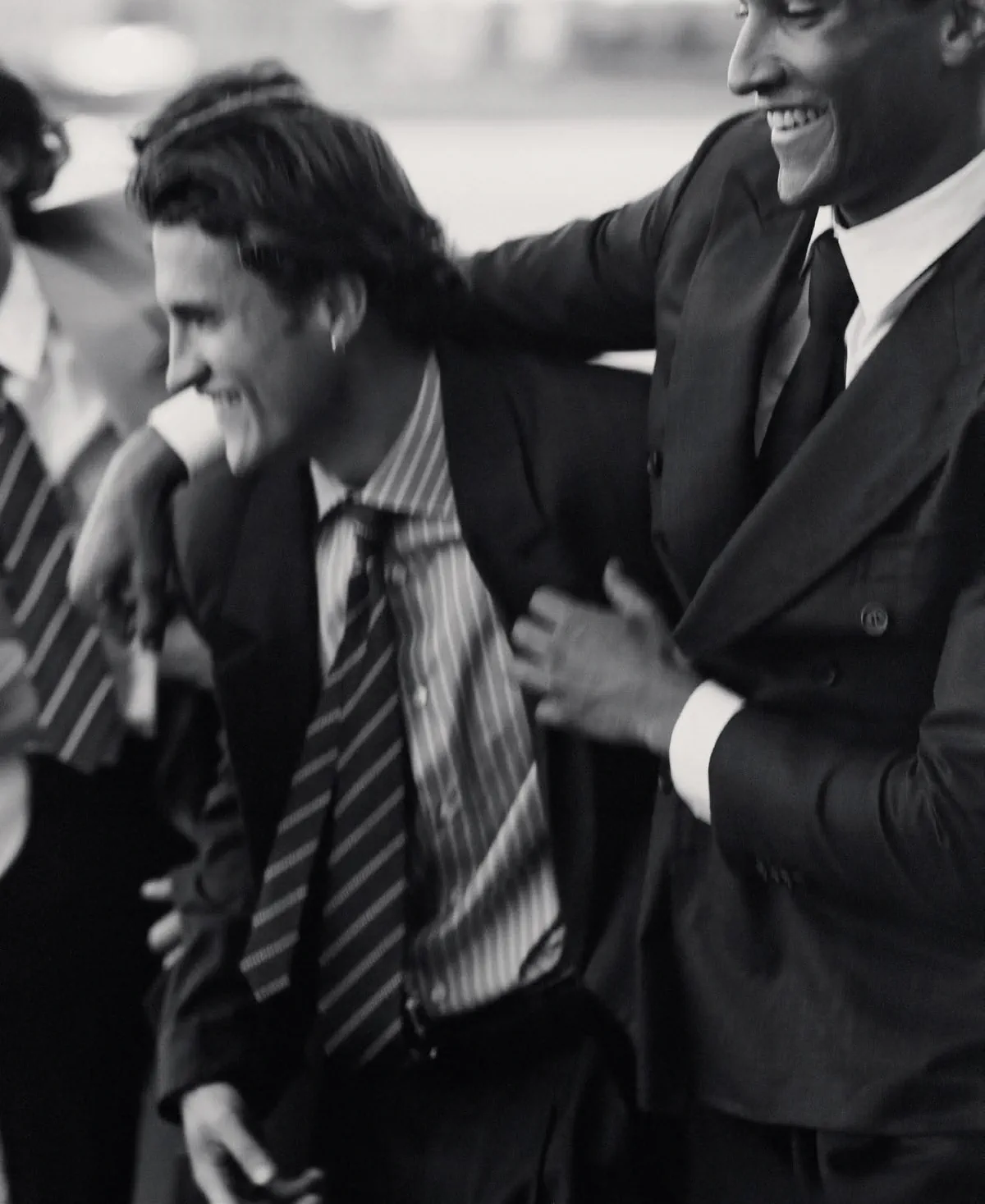 M Le magazine du Monde 04/10/2025: Max Knott chụp bởi Theo Wenner