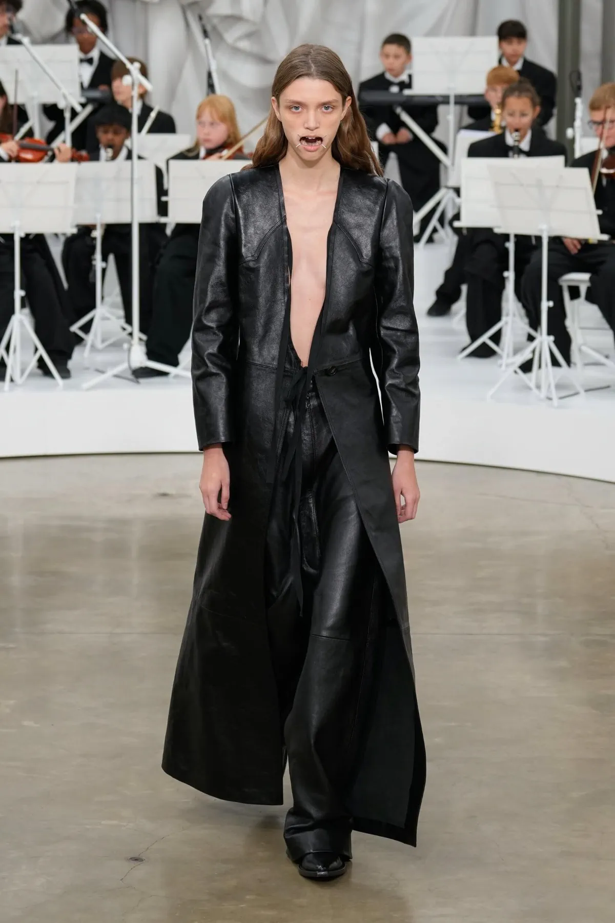 Maison Margiela Xuân/Hè 2026: Kỷ nguyên mới mang tên Glenn Martens Maison Margiela Xuân/Hè 2026: Kỷ nguyên mới mang tên Glenn Martens