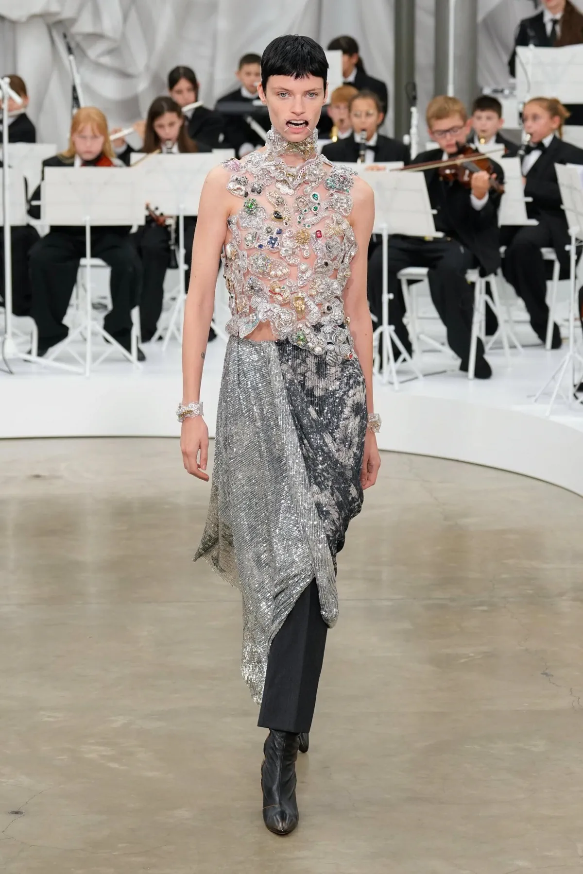 Maison Margiela Xuân/Hè 2026: Kỷ nguyên mới mang tên Glenn Martens Maison Margiela Xuân/Hè 2026: Kỷ nguyên mới mang tên Glenn Martens