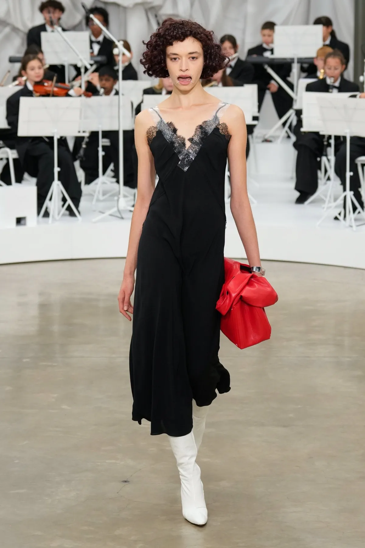 Maison Margiela Xuân/Hè 2026: Kỷ nguyên mới mang tên Glenn Martens Maison Margiela Xuân/Hè 2026: Kỷ nguyên mới mang tên Glenn Martens