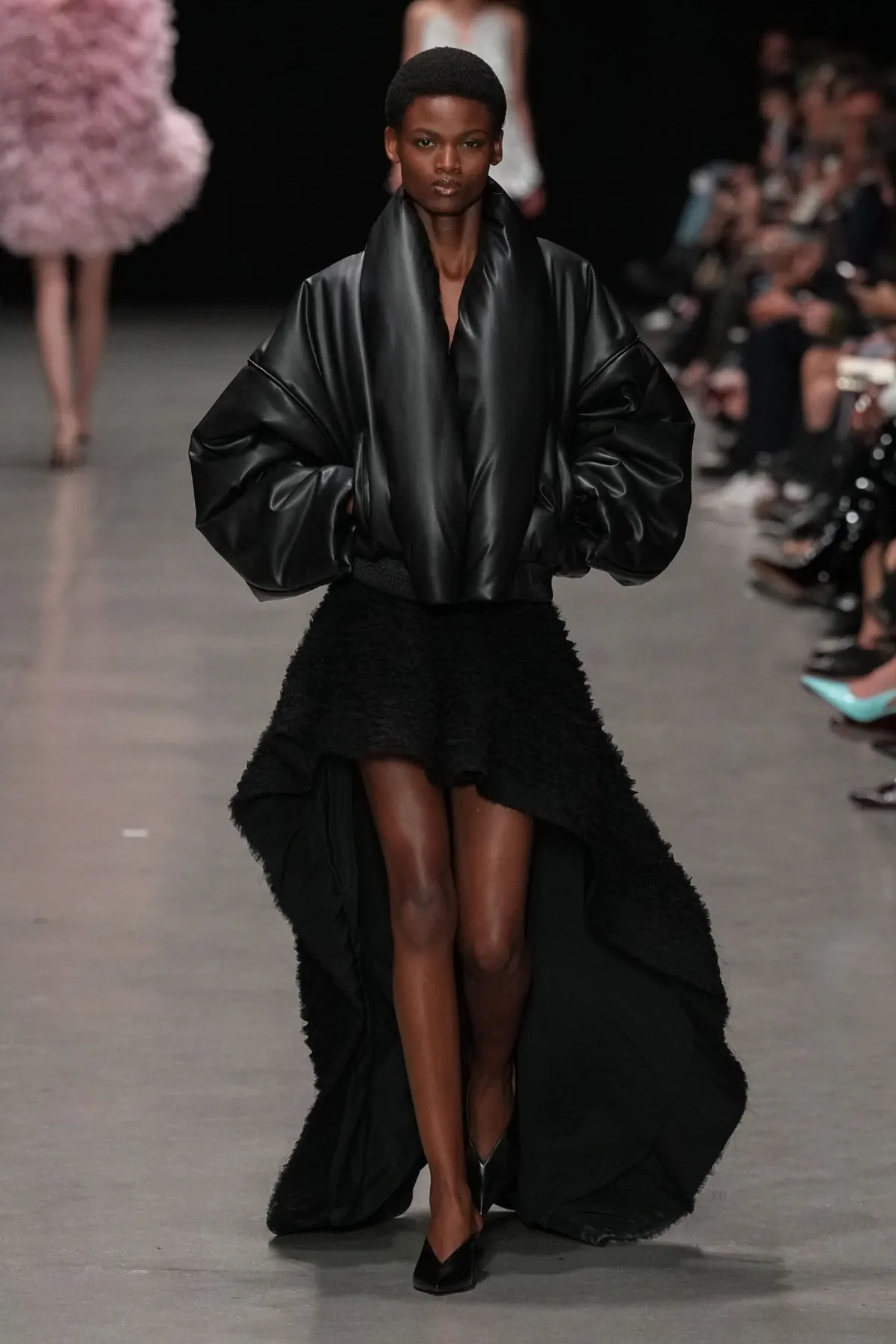 Stella McCartney Xuân/Hè 2026: Duy trì triết lý bền vững Stella McCartney Xuân/Hè 2026: Duy trì triết lý bền vững