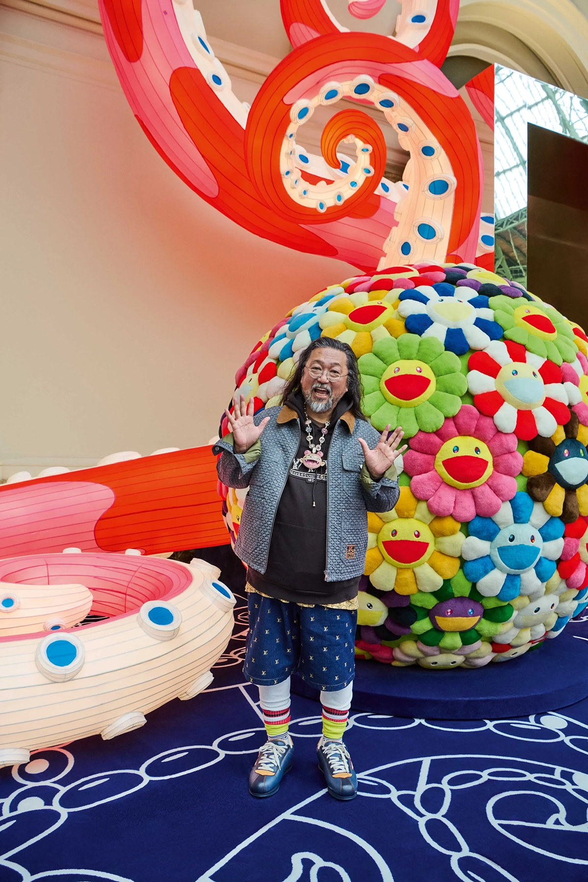 Takashi Murakami làm mới Louis Vuitton Capucines cho Art Basel Paris 2025 Takashi Murakami làm mới Louis Vuitton Capucines cho Art Basel Paris 2025