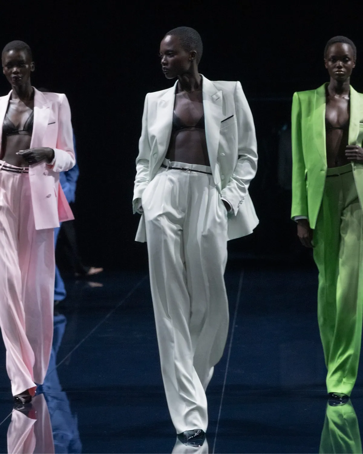 Haider Ackermann viết tiếp câu chuyện gợi cảm cùng Tom Ford Xuân/Hè 2026 Haider Ackermann viết tiếp câu chuyện gợi cảm cùng Tom Ford Xuân/Hè 2026