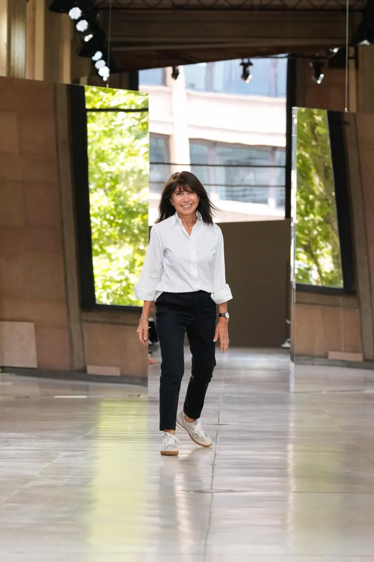 Véronique Nichanian rời ghế Giám đốc nghệ thuật thời trang nam của Hermès sau 37 năm gắn bó Véronique Nichanian rời ghế Giám đốc nghệ thuật thời trang nam của Hermès sau 37 năm gắn bó