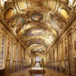 Vụ trộm trang sức hoàng gia chấn động tại bảo tàng Louvre Vụ trộm trang sức hoàng gia chấn động tại bảo tàng Louvre