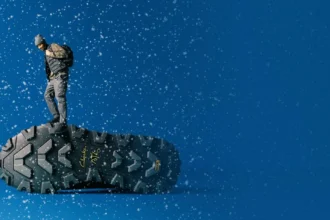 Clarks bắt tay cùng Shein và các sàn thương mại điện tử lớn: Bước đi táo bạo trong chiến lược số hóa