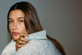 Giải mã câu chuyện thành công của Hailey Bieber và cách Rhode trở thành đế chế tỷ đô