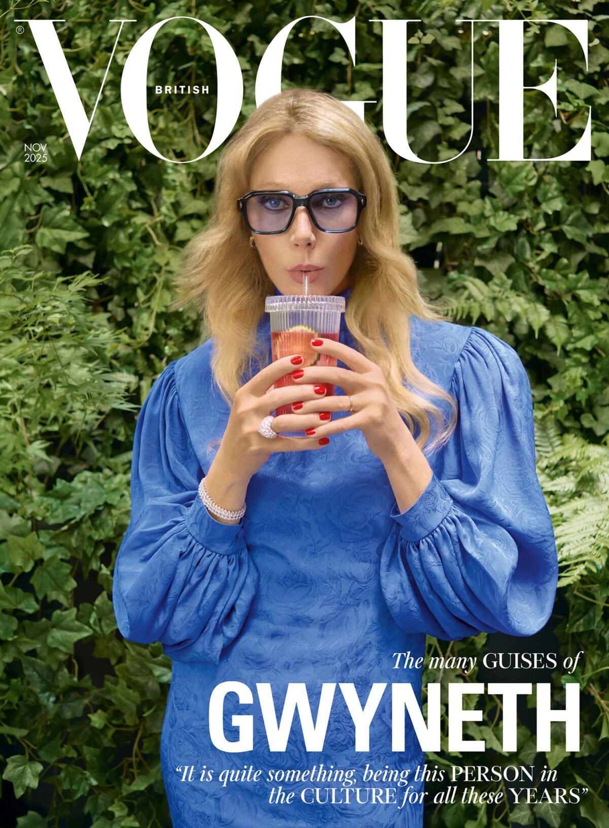 Vogue Anh 11/2025: Gwyneth Paltrow chụp bởi Venetia Scott