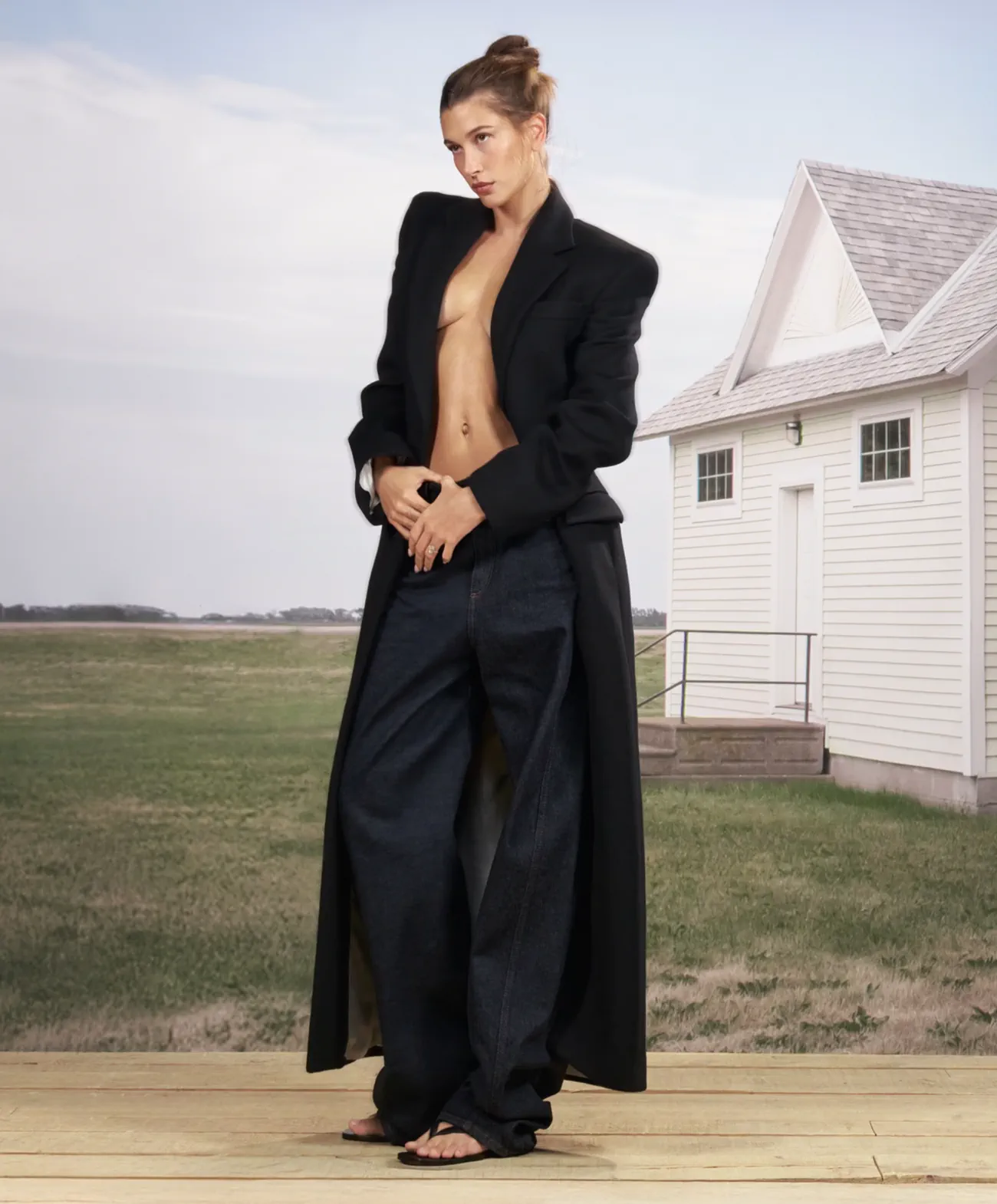 WSJ. Magazine 11/2025: Hailey Bieber chụp bởi Marili Andre