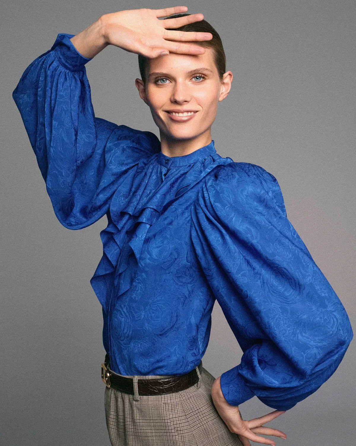 Vogue Hàn Quốc 11/2025: Ida Heiner mặc Gucci, chụp bởi Sean & Seng