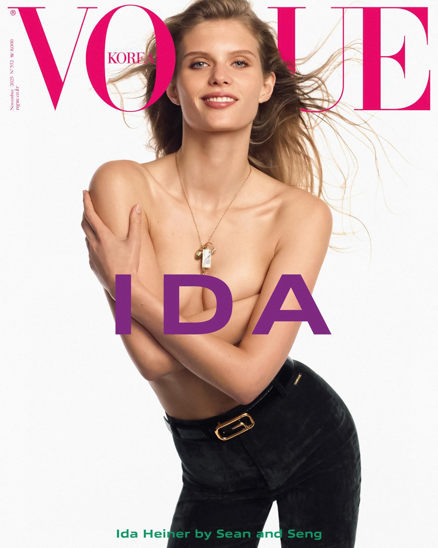 Vogue Hàn Quốc 11/2025: Ida Heiner mặc Gucci, chụp bởi Sean & Seng Vogue Hàn Quốc 11/2025: Ida Heiner mặc Gucci, chụp bởi Sean & Seng