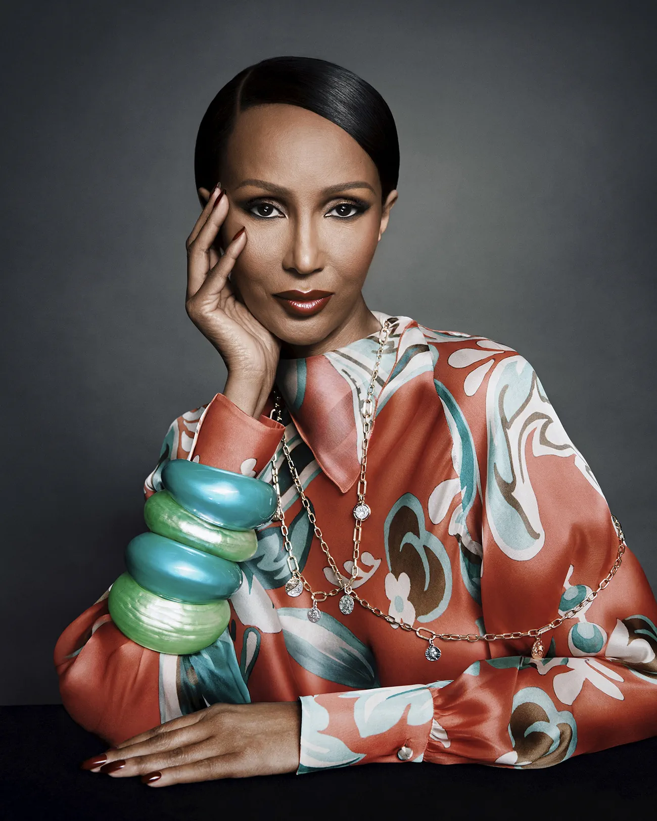 Elle Tây Ban Nha 11/2025: Iman chụp bởi Desiree Mattsson