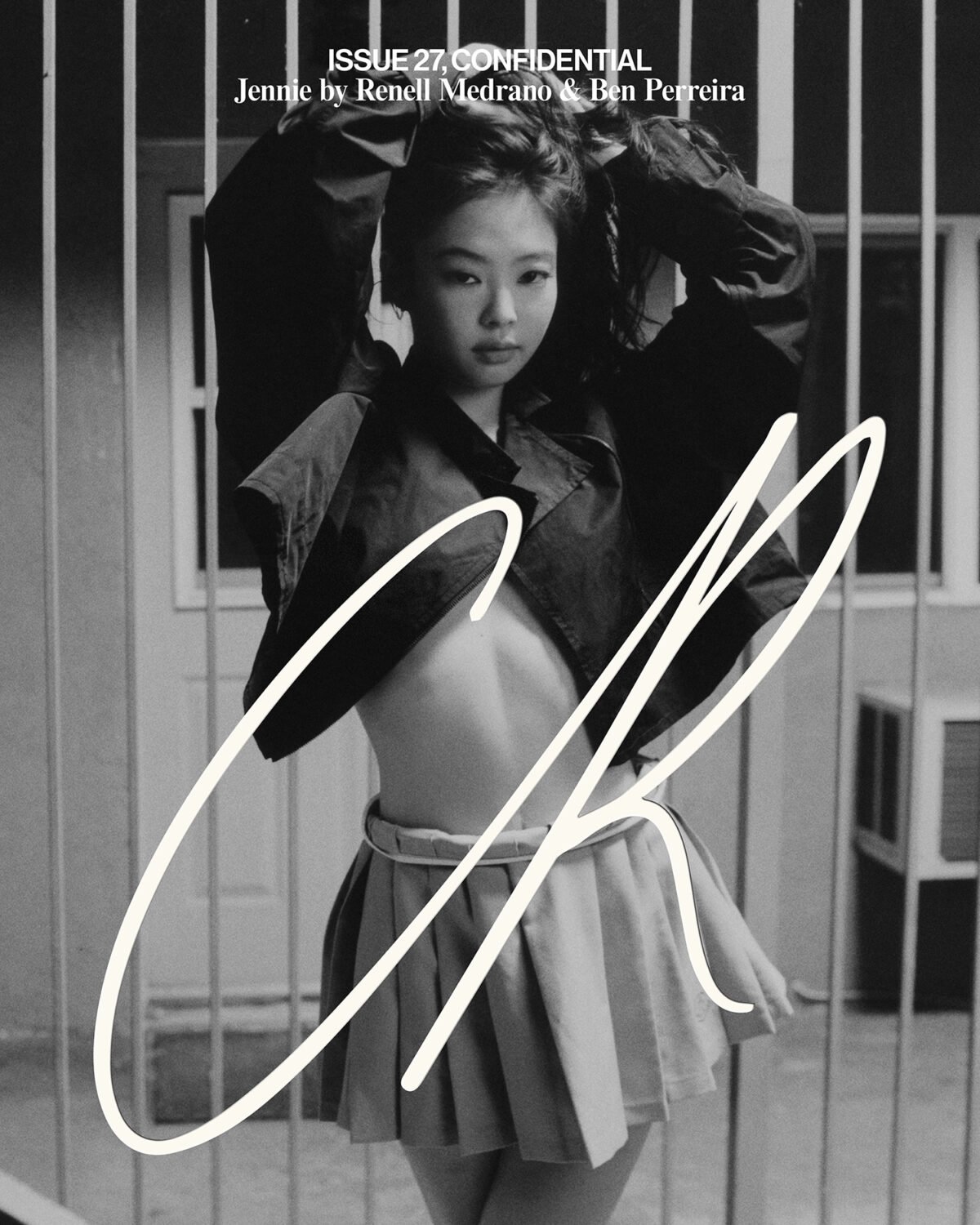 CR Fashion Book Issue 27: Jennie (Blackpink) chụp bởi Renell Medrano