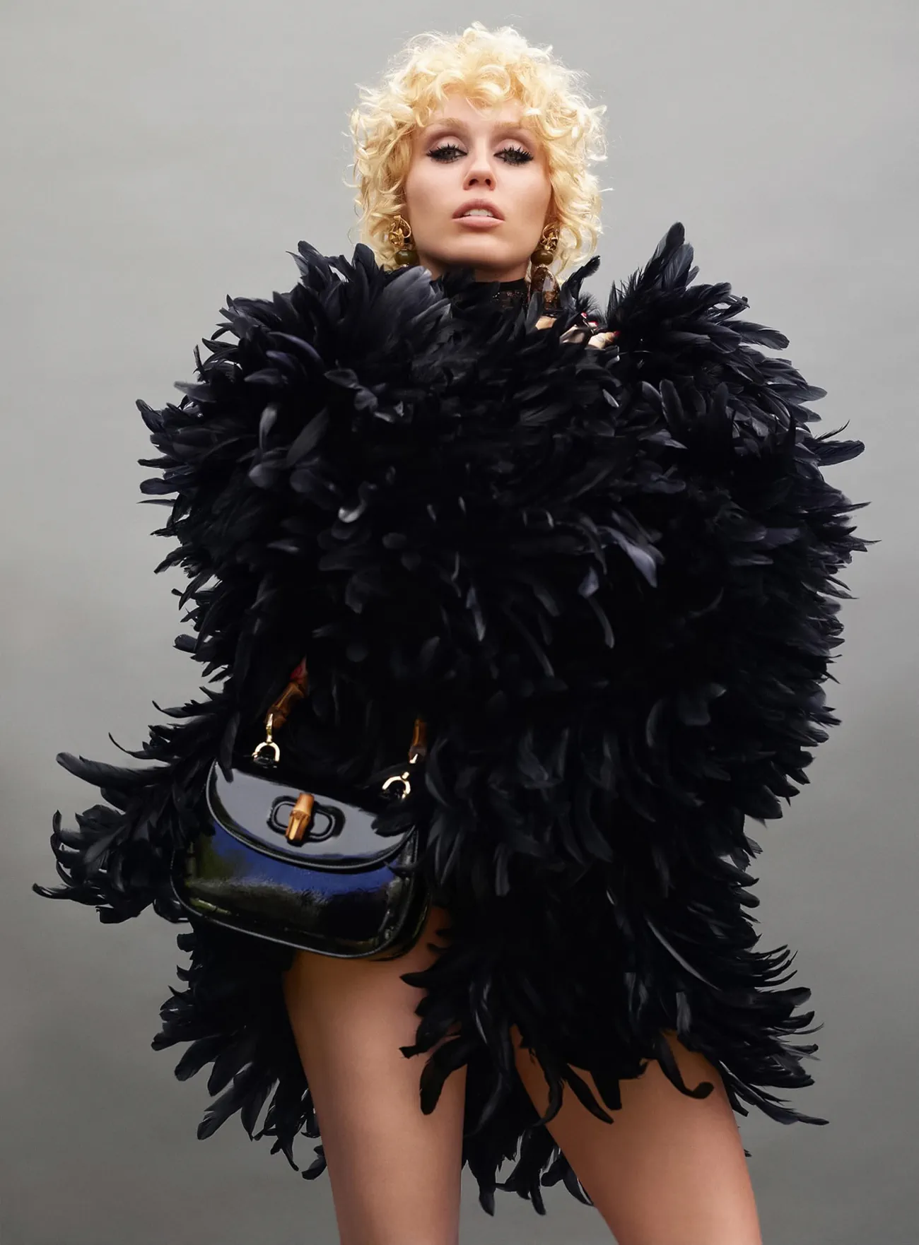 Vogue Pháp 11/2025: Miley Cyrus chụp bởi Mario Sorrenti