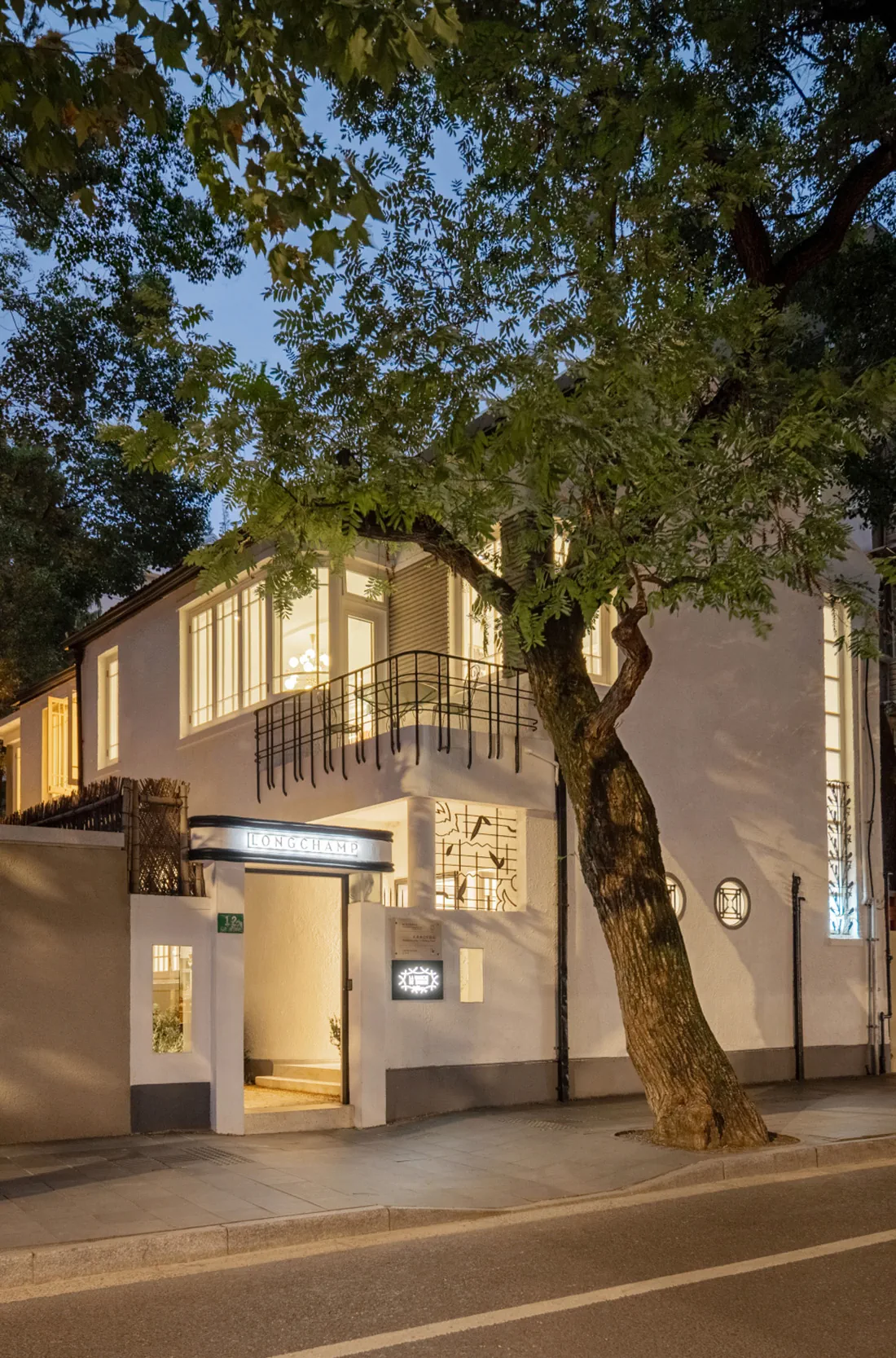 Ngôi nhà Longchamp vừa mở cửa tại Thượng Hải: Di sản Pháp kết hợp văn hóa Á Đông Ngôi nhà Longchamp vừa mở cửa tại Thượng Hải: Di sản Pháp kết hợp văn hóa Á Đông