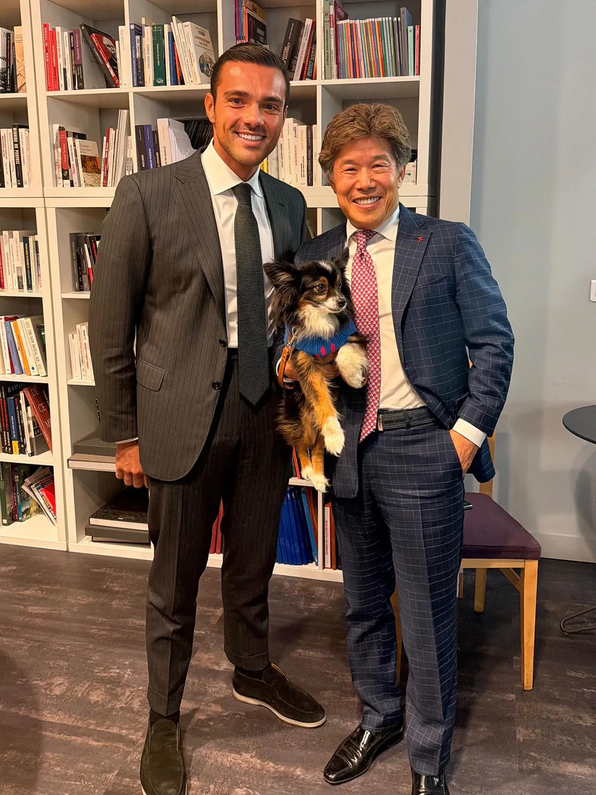 Cửa hàng đầu tiên trên thế giới của Shein thu hút 50.000 khách trong 5 ngày đầu bất chấp làn sóng phản đối Cửa hàng đầu tiên trên thế giới của Shein thu hút 50.000 khách trong 5 ngày đầu bất chấp làn sóng phản đối