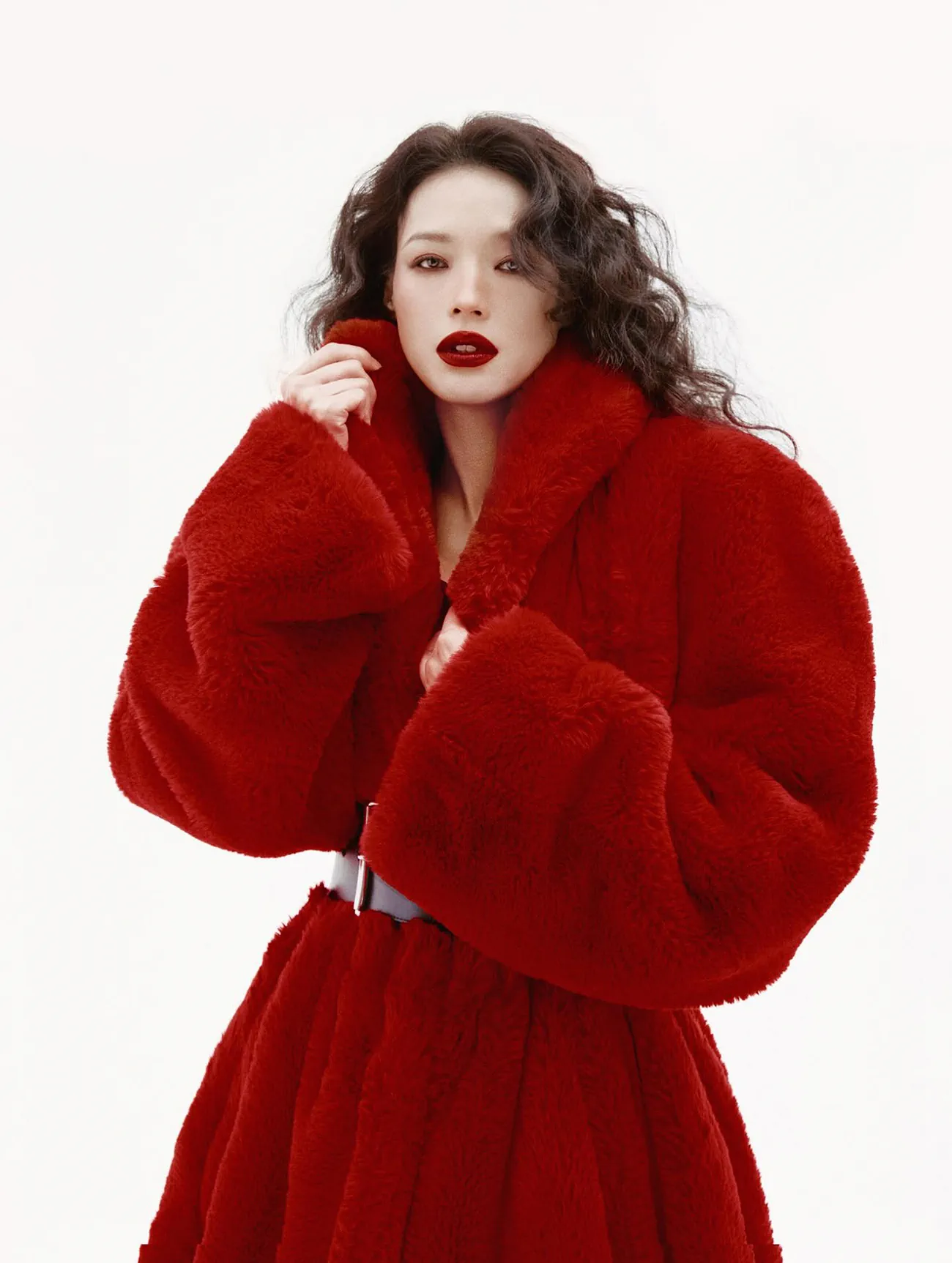 Vogue Trung Quốc 11/2025: Thư Kỳ chụp bởi Nick Yang Vogue Trung Quốc 11/2025: Thư Kỳ chụp bởi Nick Yang